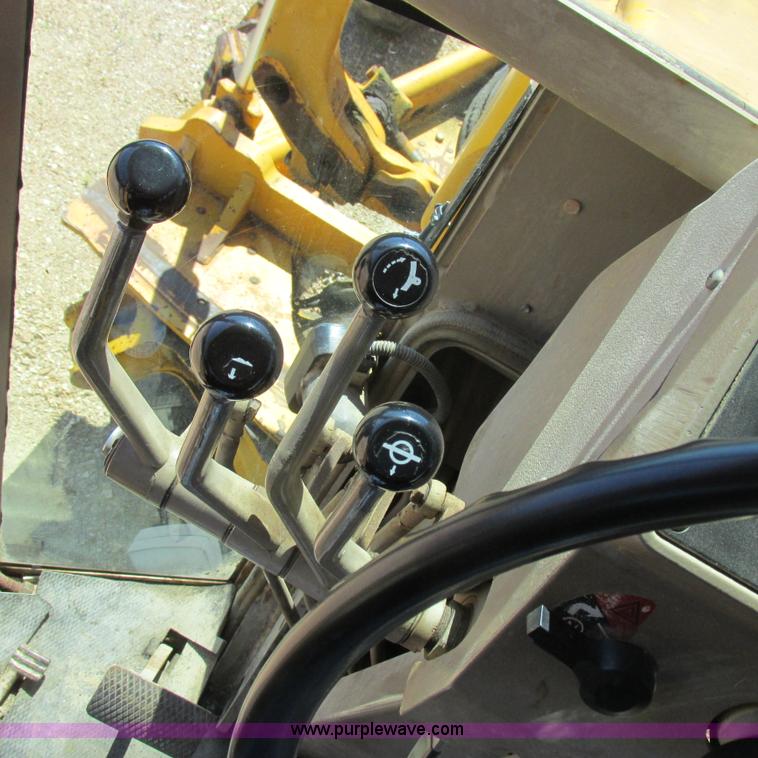 image for item K2158 1992 John Deere 670B motor grader