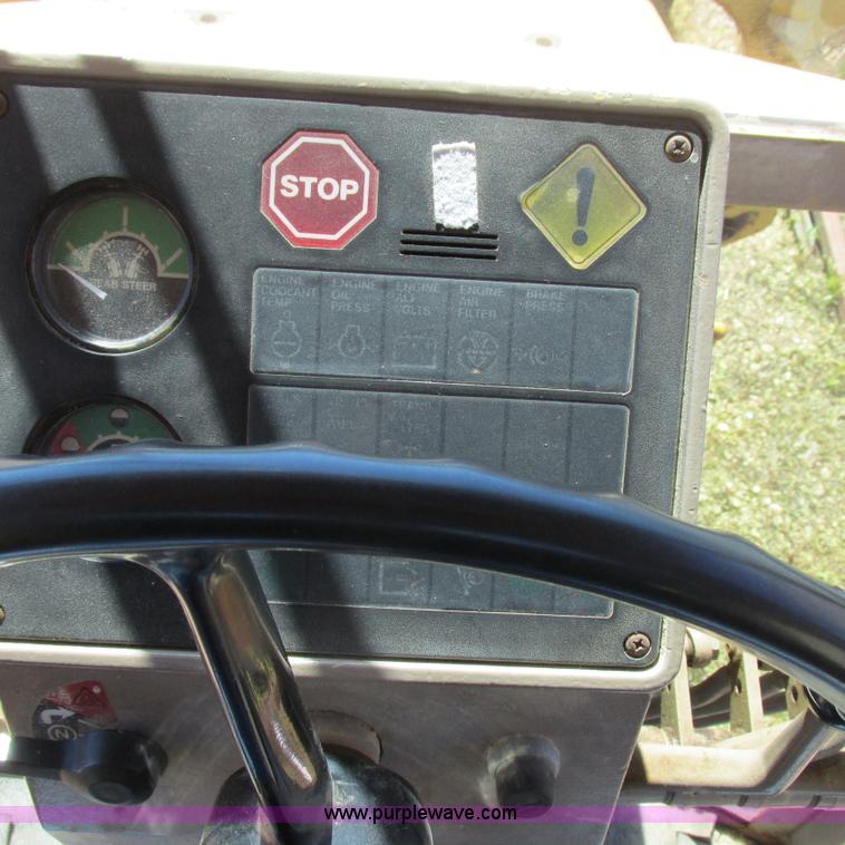 image for item K2158 1992 John Deere 670B motor grader