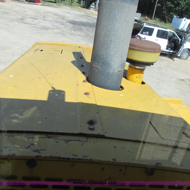 image for item K2158 1992 John Deere 670B motor grader