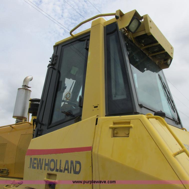 image for item K2171 2000 New Holland DC180 dozer