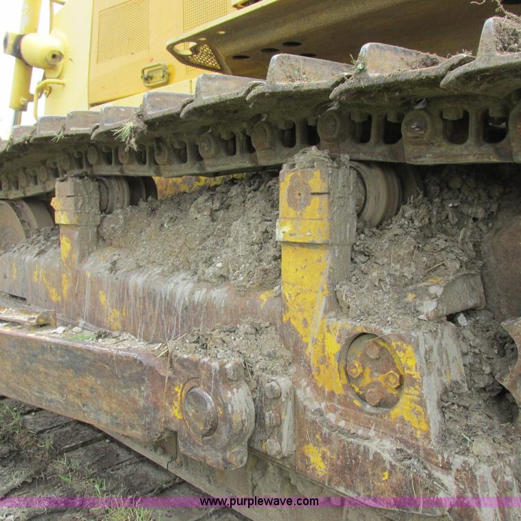 image for item K2171 2000 New Holland DC180 dozer