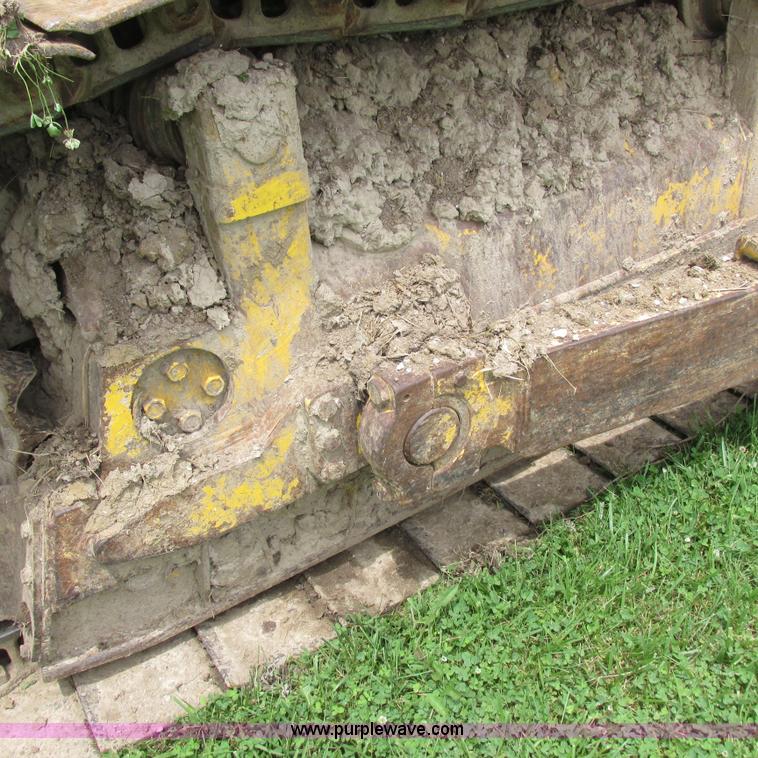 image for item K2171 2000 New Holland DC180 dozer