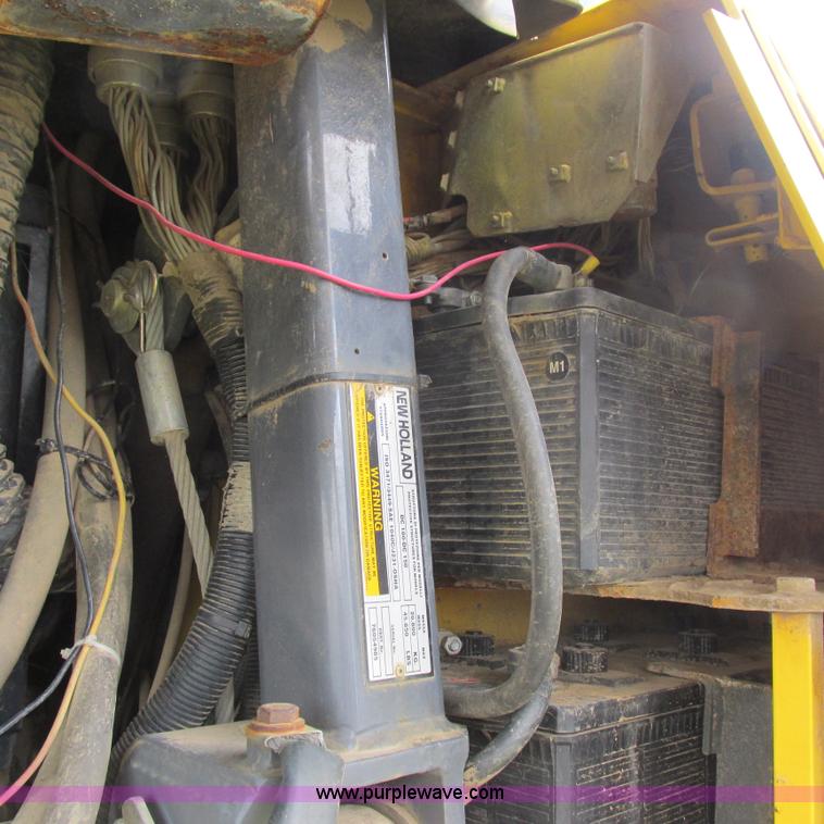 image for item K2171 2000 New Holland DC180 dozer