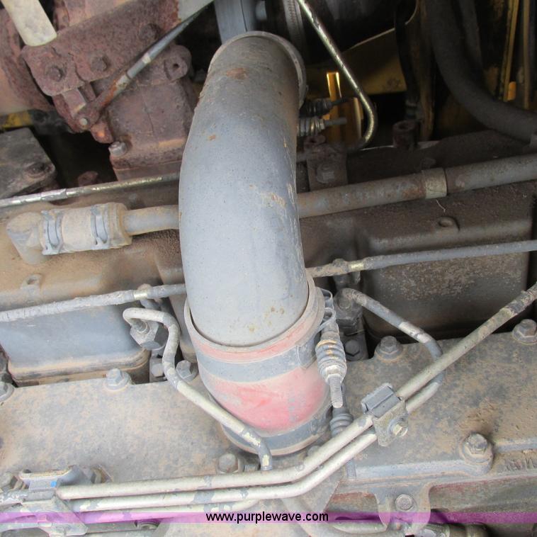 image for item K2171 2000 New Holland DC180 dozer