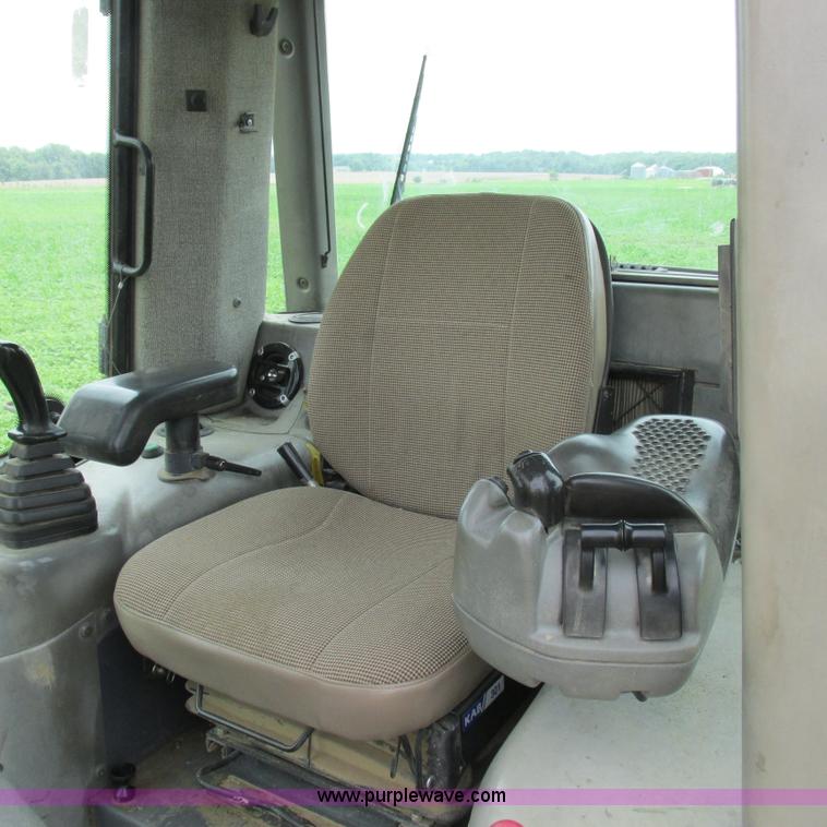 image for item K2171 2000 New Holland DC180 dozer