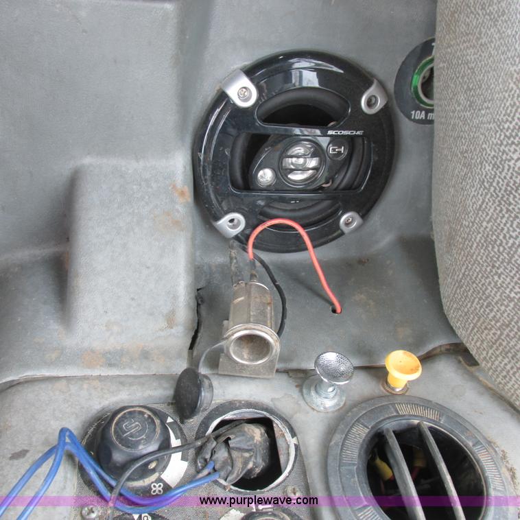 image for item K2171 2000 New Holland DC180 dozer