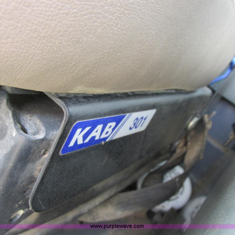 image for item K2171 2000 New Holland DC180 dozer