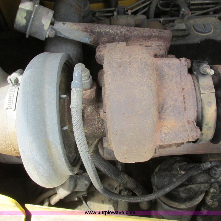 image for item K2171 2000 New Holland DC180 dozer