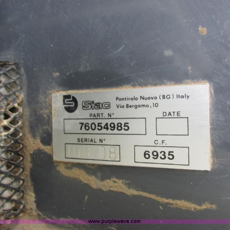 image for item K2171 2000 New Holland DC180 dozer