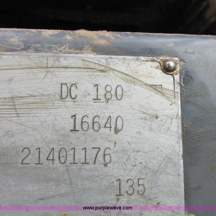 image for item K2171 2000 New Holland DC180 dozer