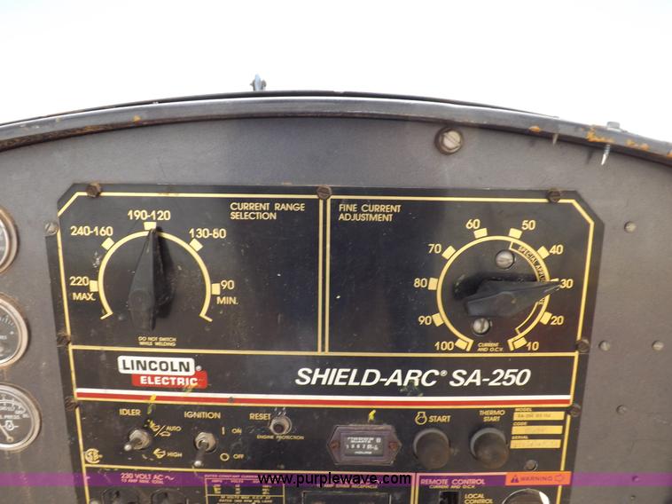 image for item K3963 Lincoln Shield-Arc SA-250 welder