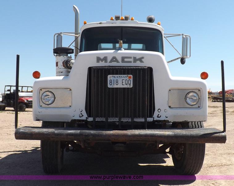 image for item K3965 1972 Mack R semi truck
