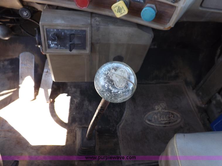 image for item K3965 1972 Mack R semi truck