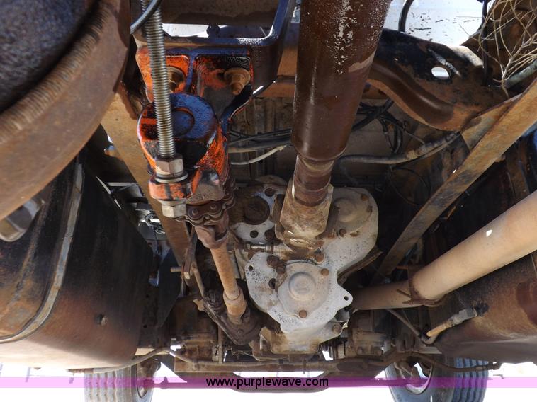 image for item K3965 1972 Mack R semi truck