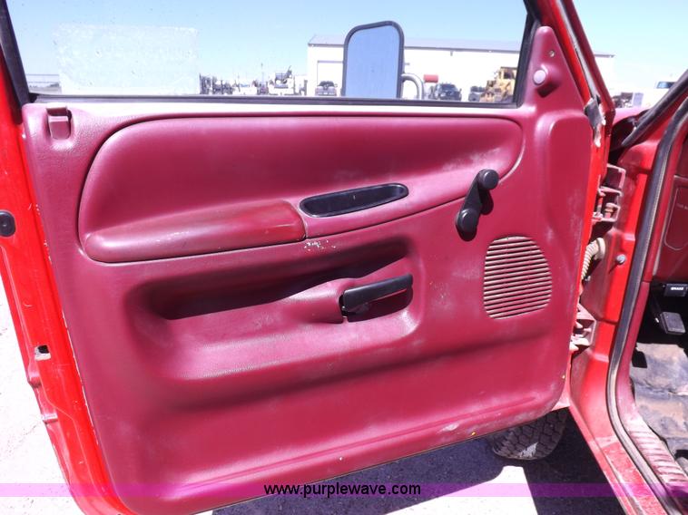 image for item K3966 1995 Dodge Ram 3500 LT service truck