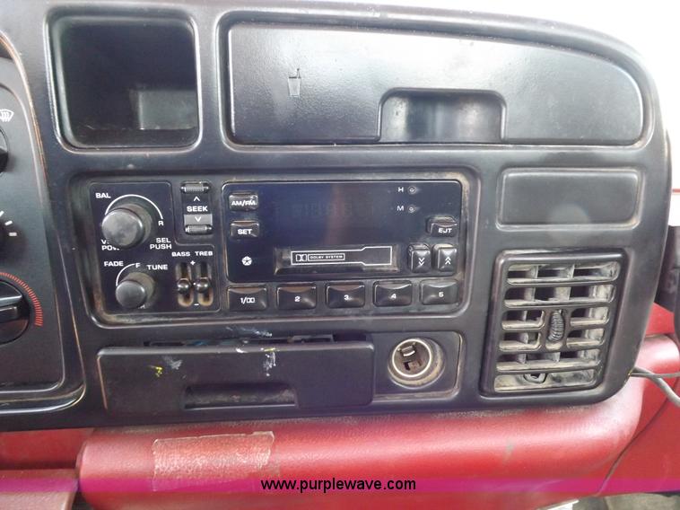 image for item K3966 1995 Dodge Ram 3500 LT service truck