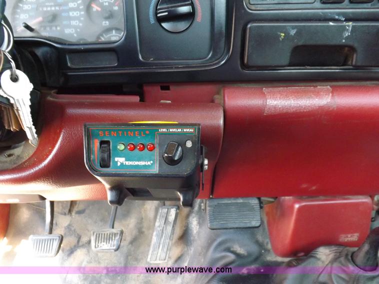 image for item K3966 1995 Dodge Ram 3500 LT service truck