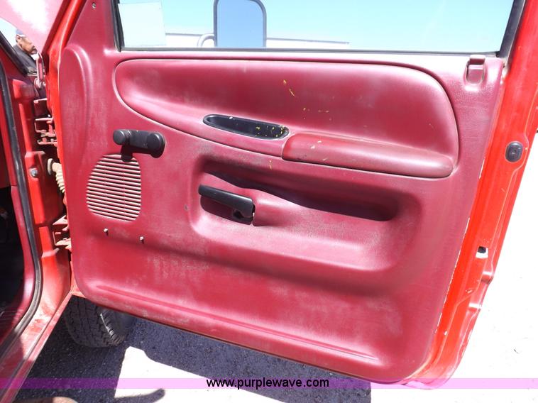 image for item K3966 1995 Dodge Ram 3500 LT service truck