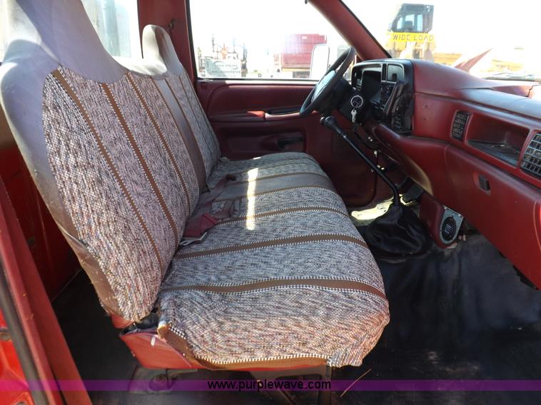 image for item K3966 1995 Dodge Ram 3500 LT service truck