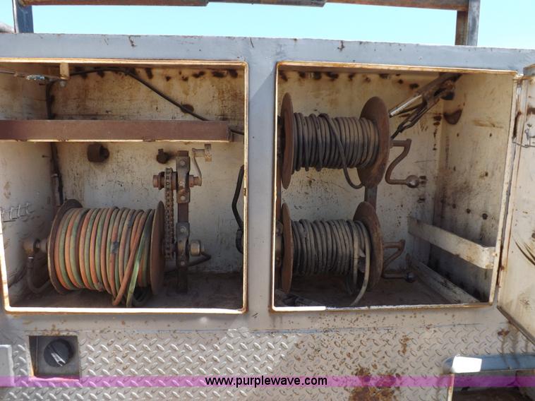 image for item K3966 1995 Dodge Ram 3500 LT service truck