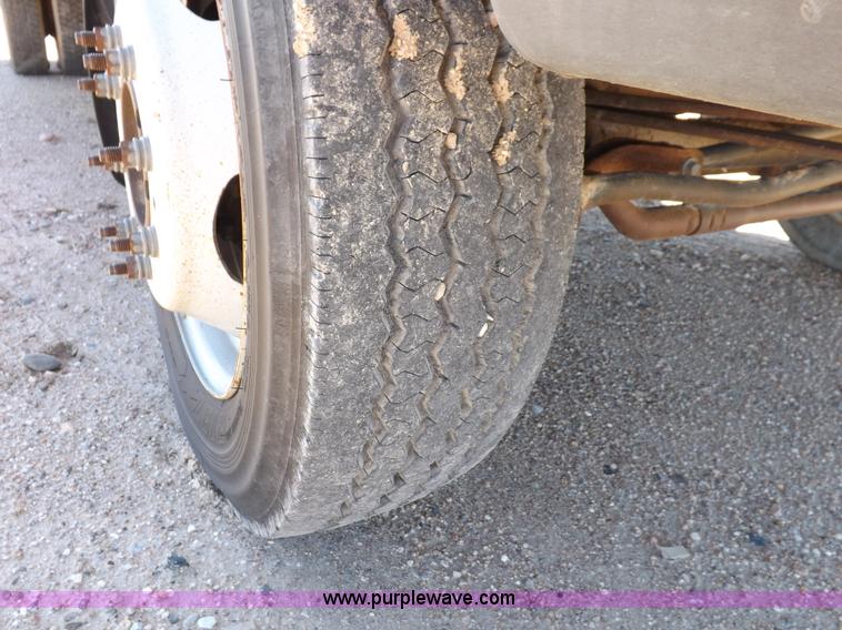 image for item K3967 1999 Ford F550 Super Duty service truck