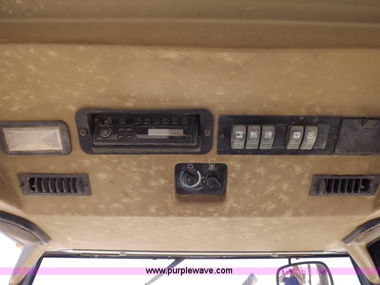 image for item K3969 1998 Caterpillar 416C backhoe