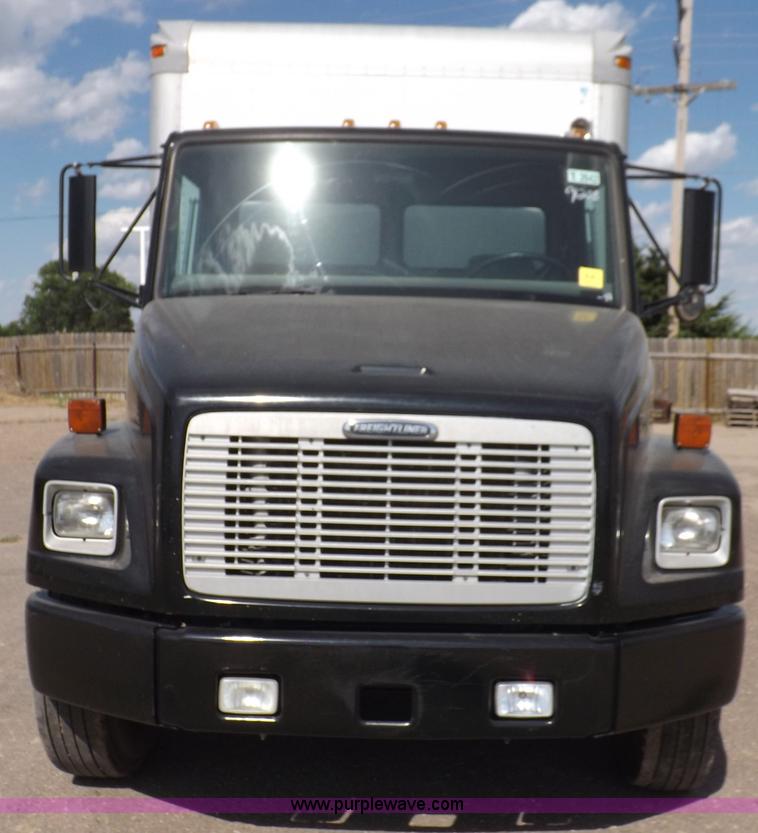 image for item K3999 2003 Freightliner FL70 box truck