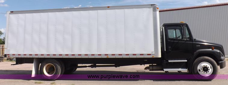 image for item K3999 2003 Freightliner FL70 box truck