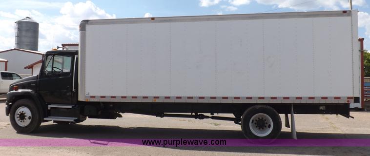 image for item K3999 2003 Freightliner FL70 box truck