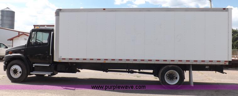 image for item K3999 2003 Freightliner FL70 box truck