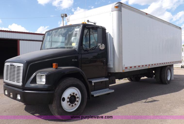 image for item K3999 2003 Freightliner FL70 box truck