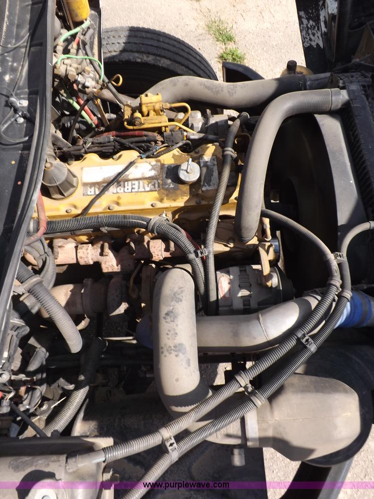 image for item K3999 2003 Freightliner FL70 box truck