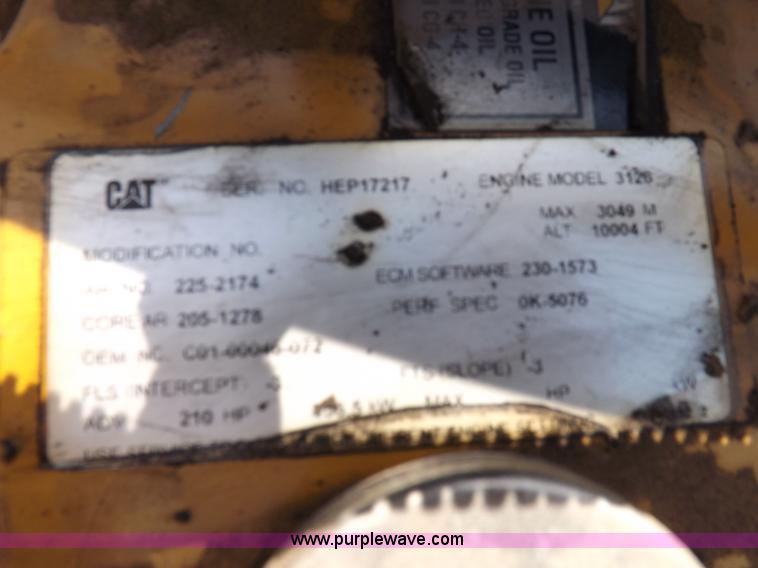 image for item K3999 2003 Freightliner FL70 box truck