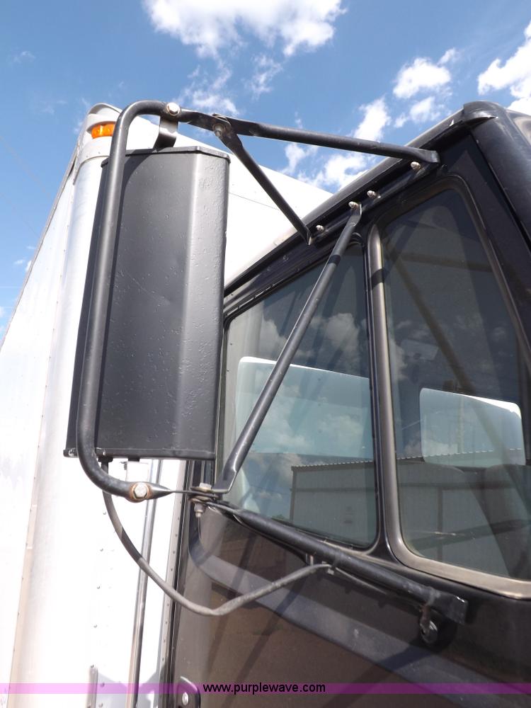 image for item K3999 2003 Freightliner FL70 box truck