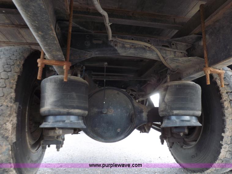 image for item K3999 2003 Freightliner FL70 box truck