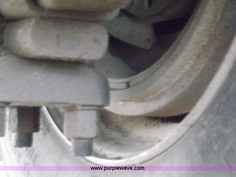 image for item K3999 2003 Freightliner FL70 box truck