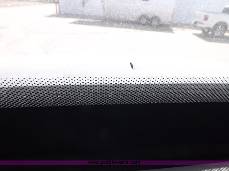 image for item K3999 2003 Freightliner FL70 box truck