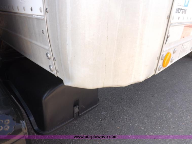 image for item K3999 2003 Freightliner FL70 box truck