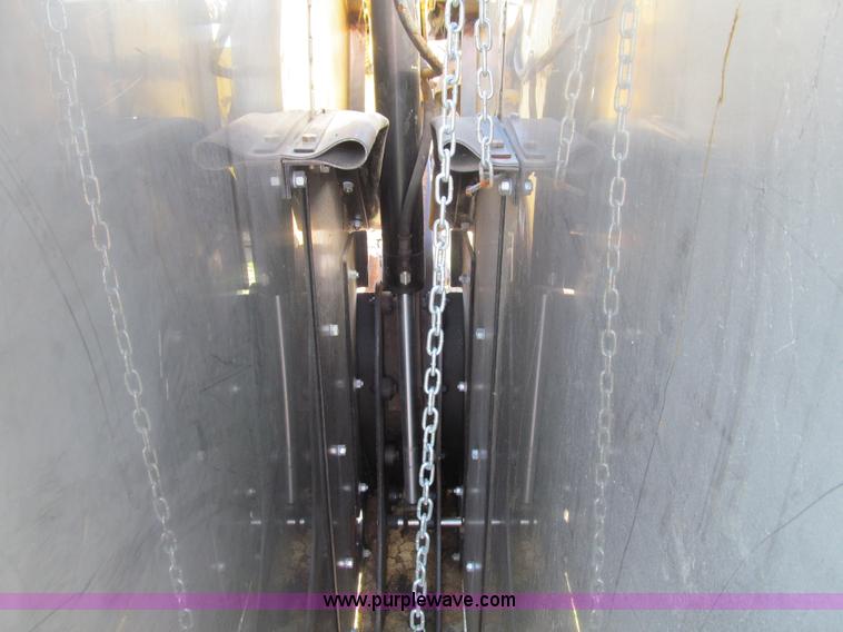 image for item K5688 Vermeer T600C trencher with tile boot