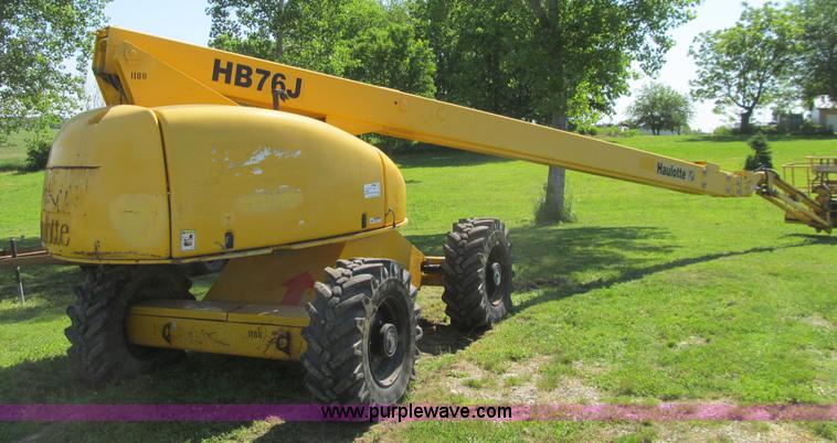 image for item K5691 2002 Haulotte HB76J boom lift with jib