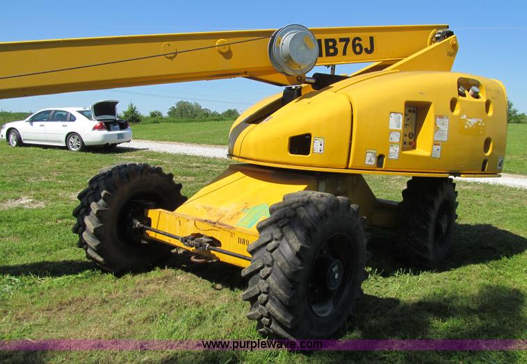 image for item K5691 2002 Haulotte HB76J boom lift with jib