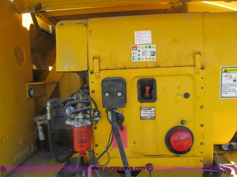 image for item K5691 2002 Haulotte HB76J boom lift with jib