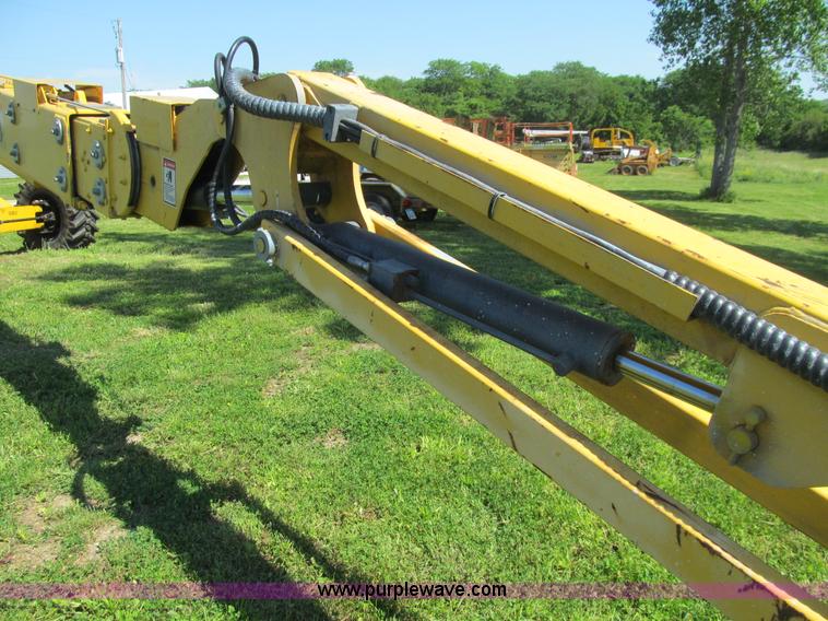 image for item K5691 2002 Haulotte HB76J boom lift with jib