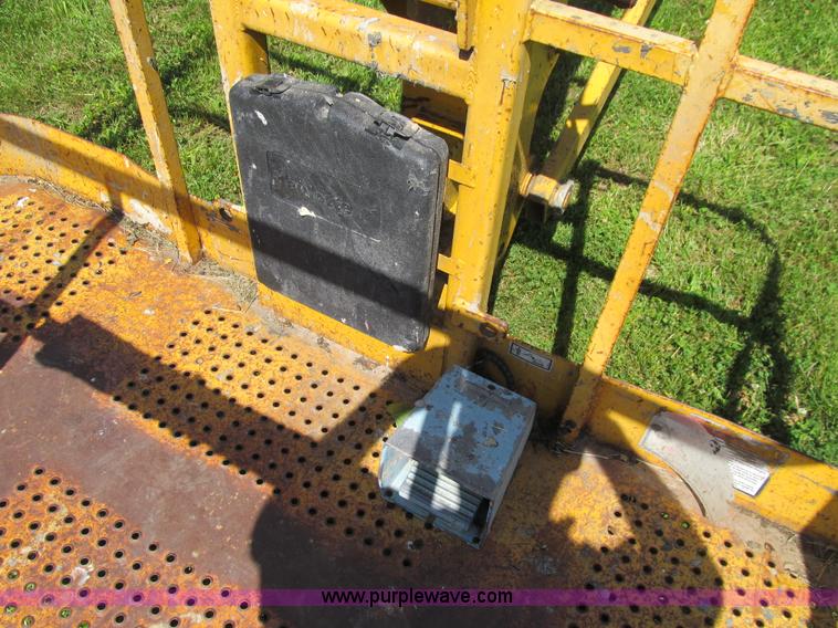 image for item K5691 2002 Haulotte HB76J boom lift with jib