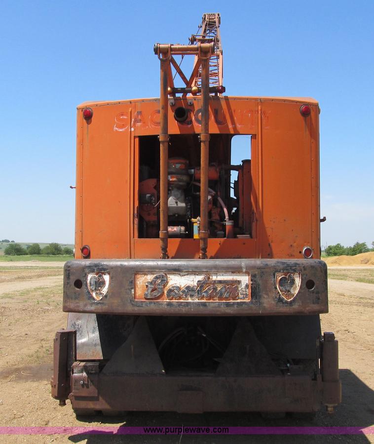 image for item K5709 Bantam T350 truck crane
