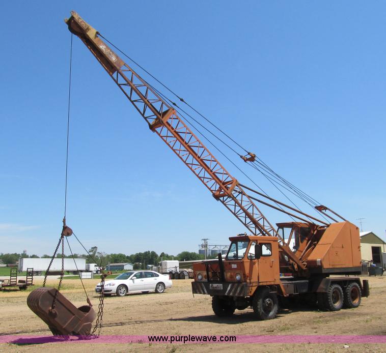 image for item K5709 Bantam T350 truck crane