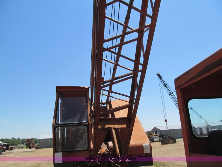 image for item K5709 Bantam T350 truck crane