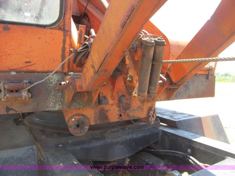 image for item K5709 Bantam T350 truck crane