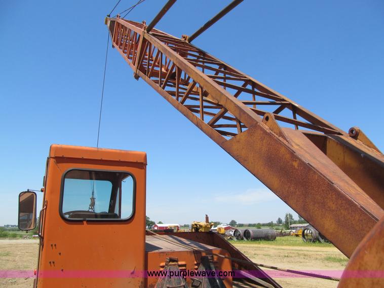 image for item K5709 Bantam T350 truck crane