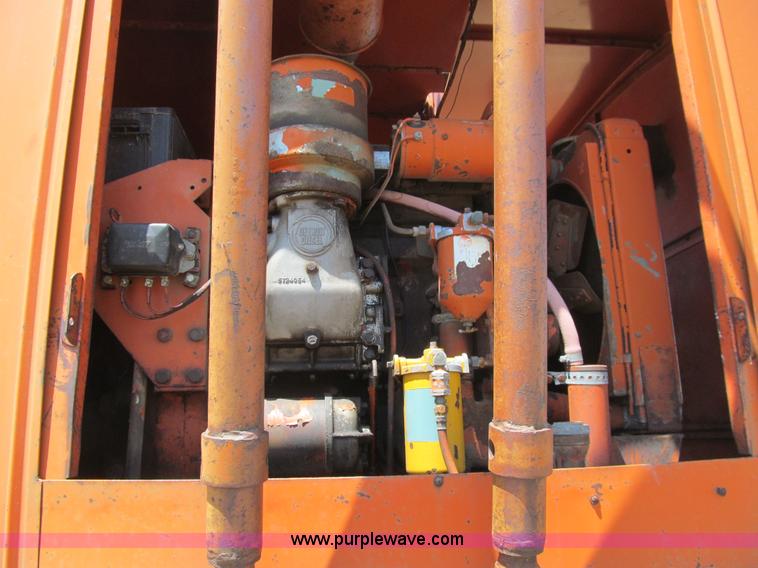 image for item K5709 Bantam T350 truck crane